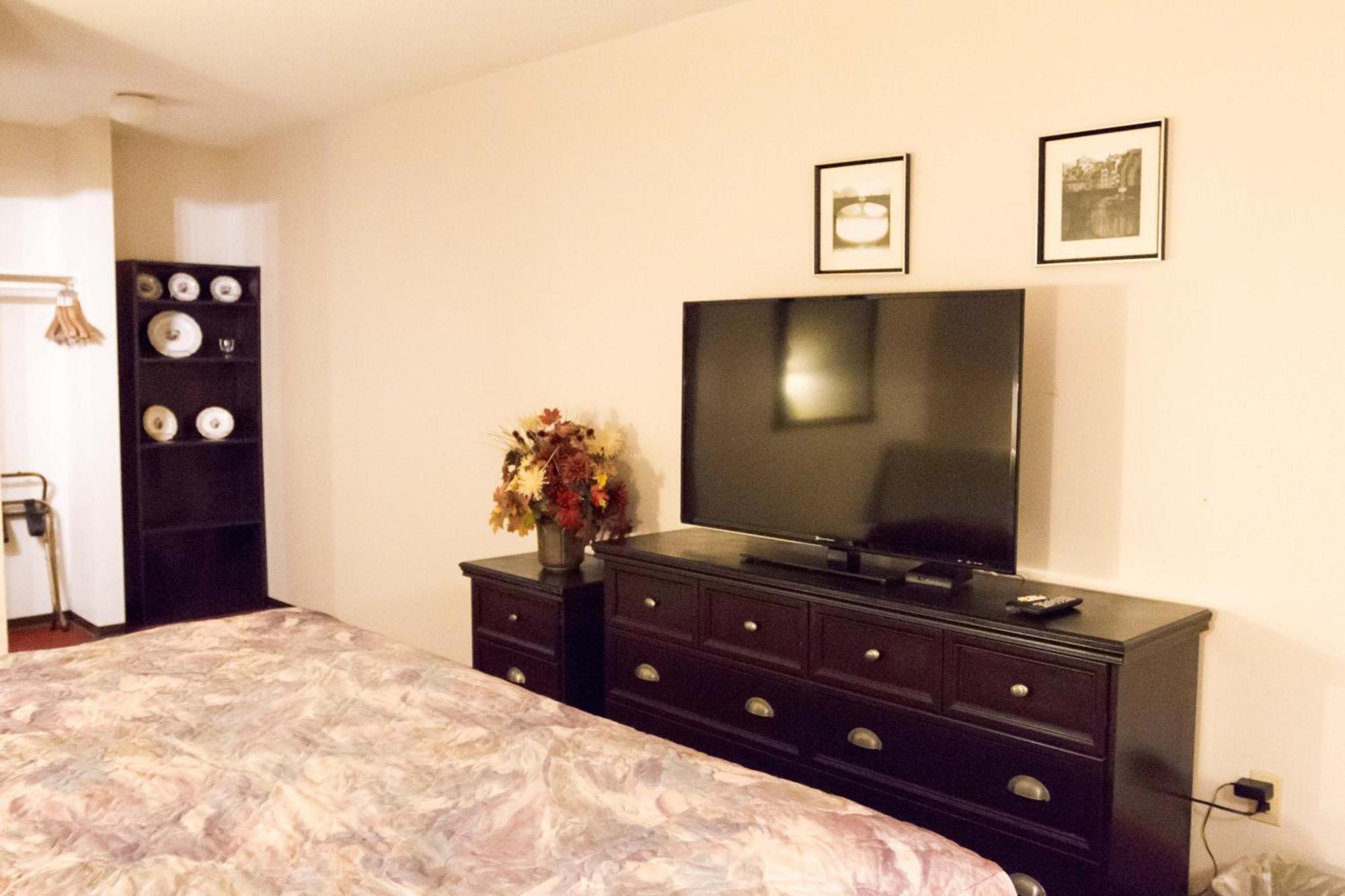 Niagara Falls Motor Lodge Стая снимка