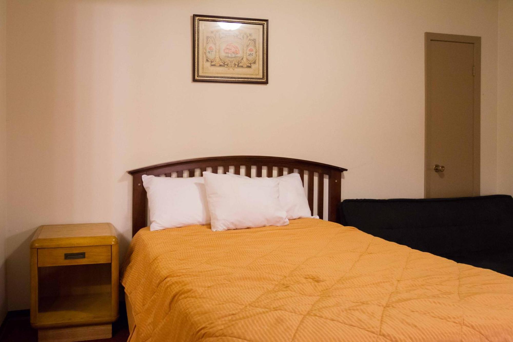 Niagara Falls Motor Lodge Стая снимка