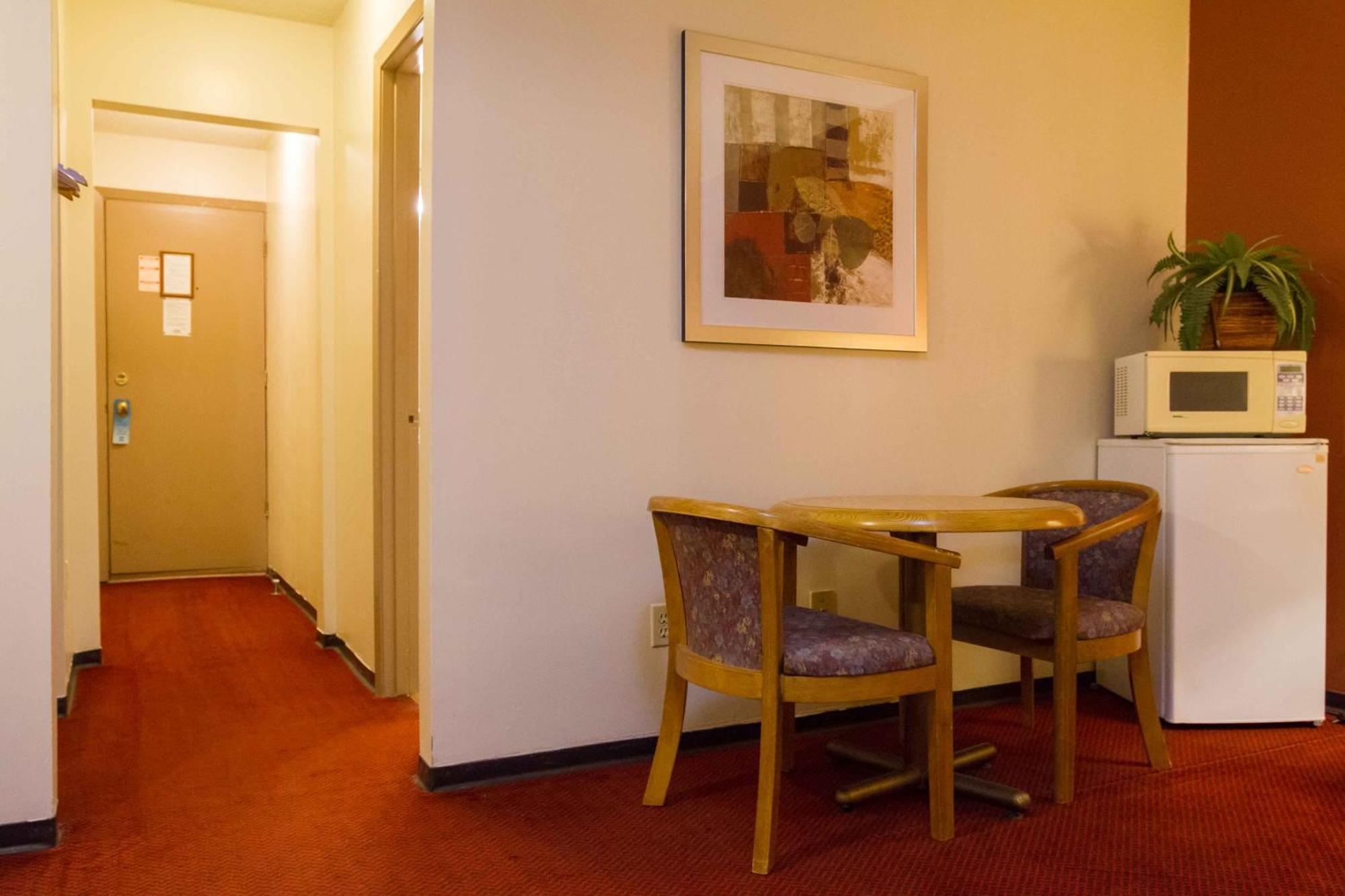 Niagara Falls Motor Lodge Стая снимка