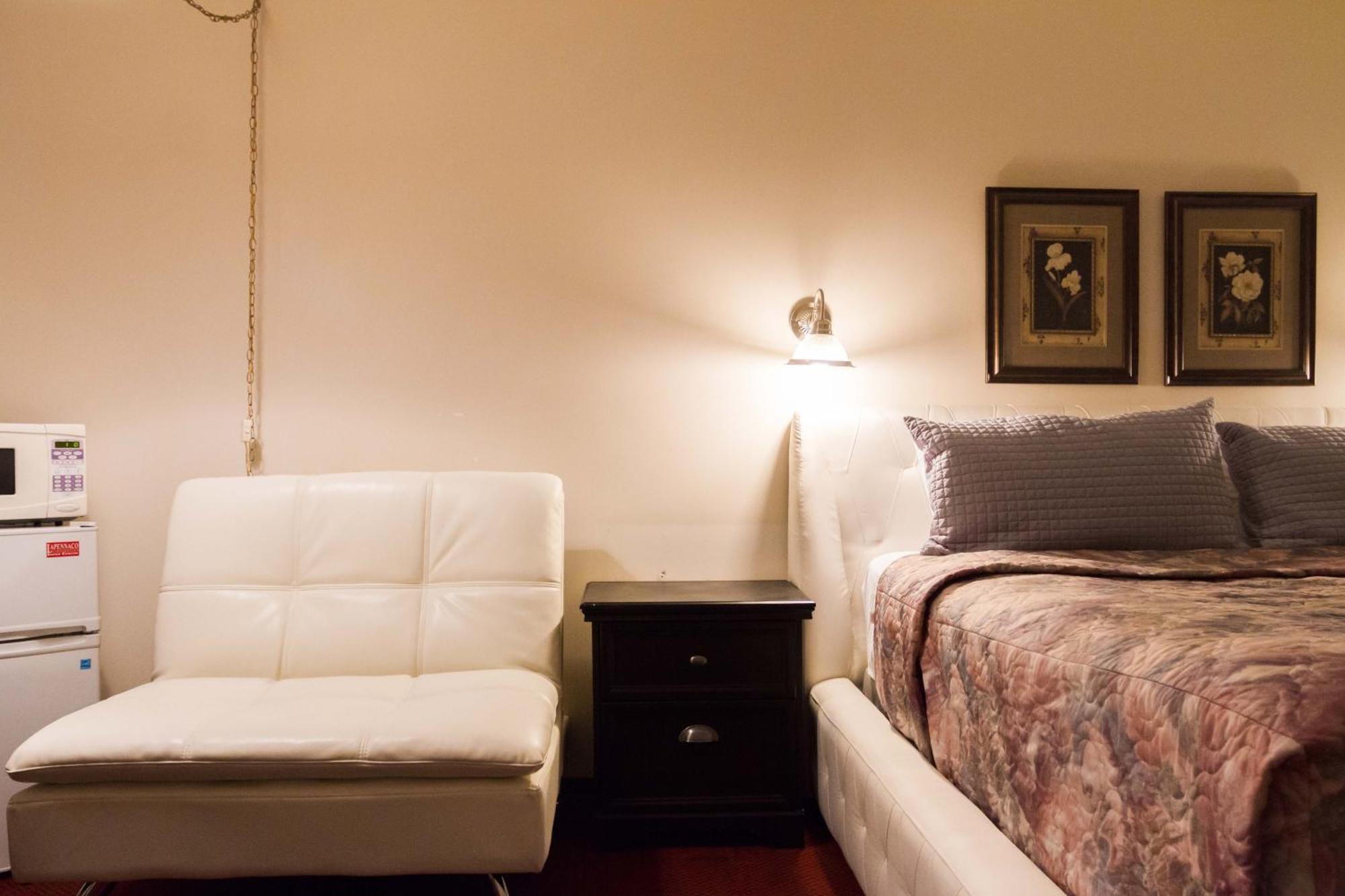 Niagara Falls Motor Lodge Стая снимка