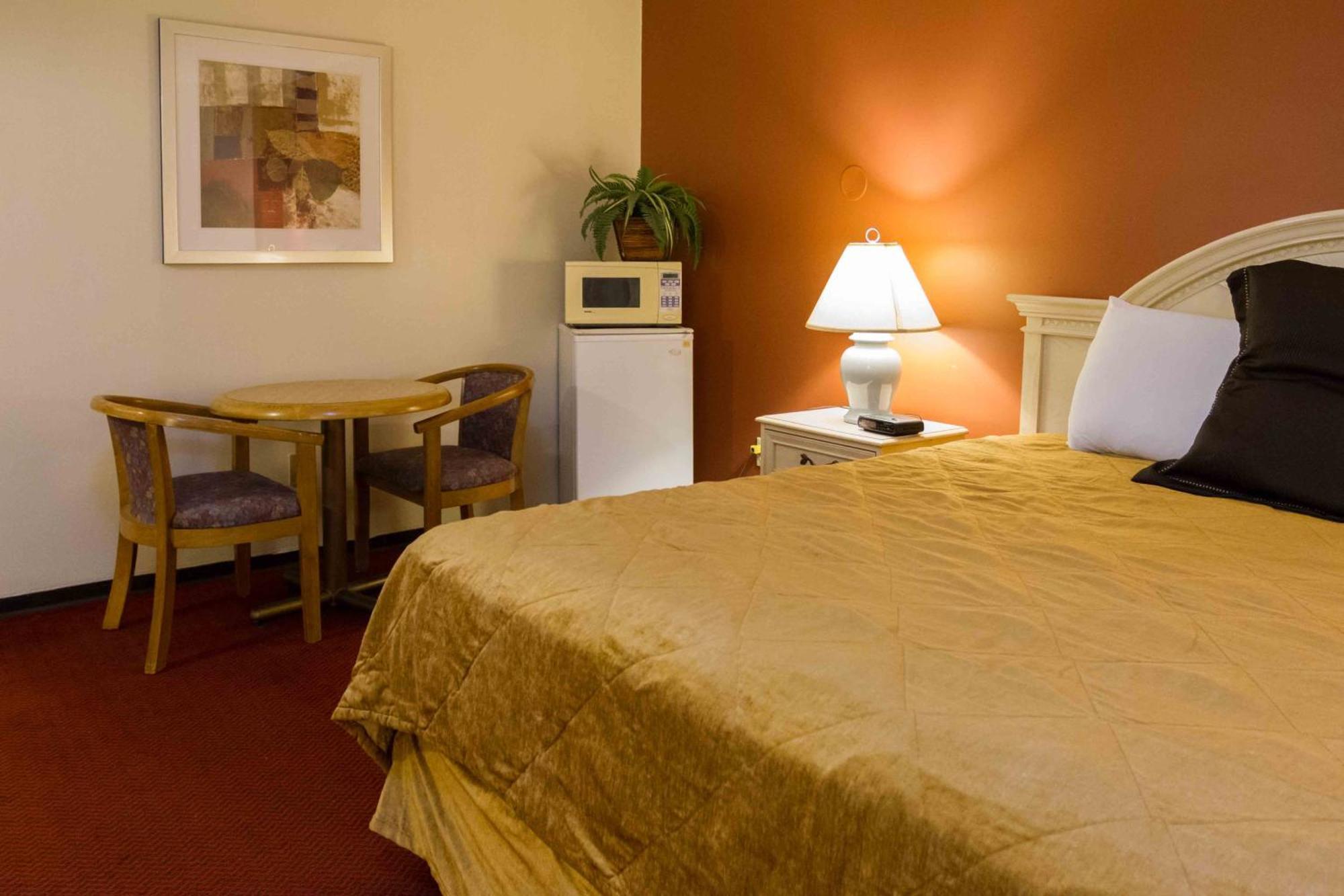 Niagara Falls Motor Lodge Стая снимка